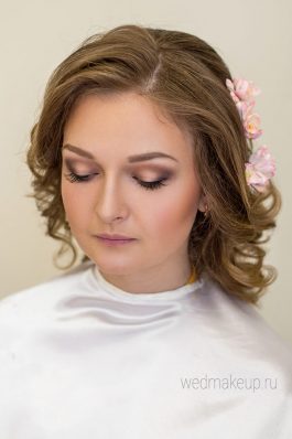Пробная свадебная прическа и макияж для невесты